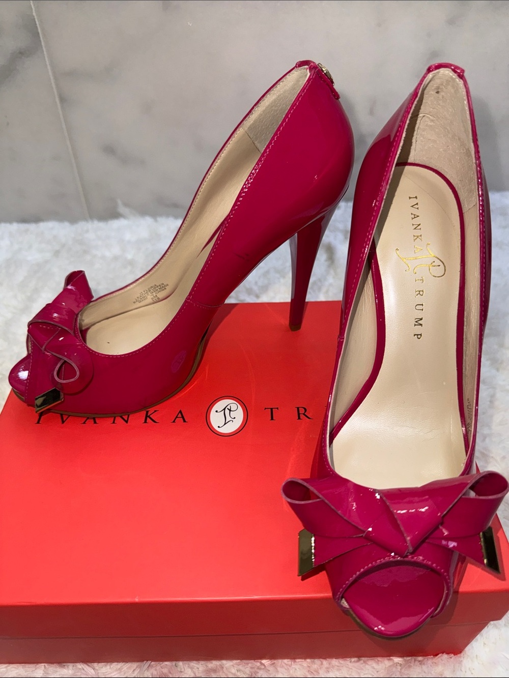 Ivanka Trump Hot Pink Patent Peep-Toe Heels with Bow 8m NIB
